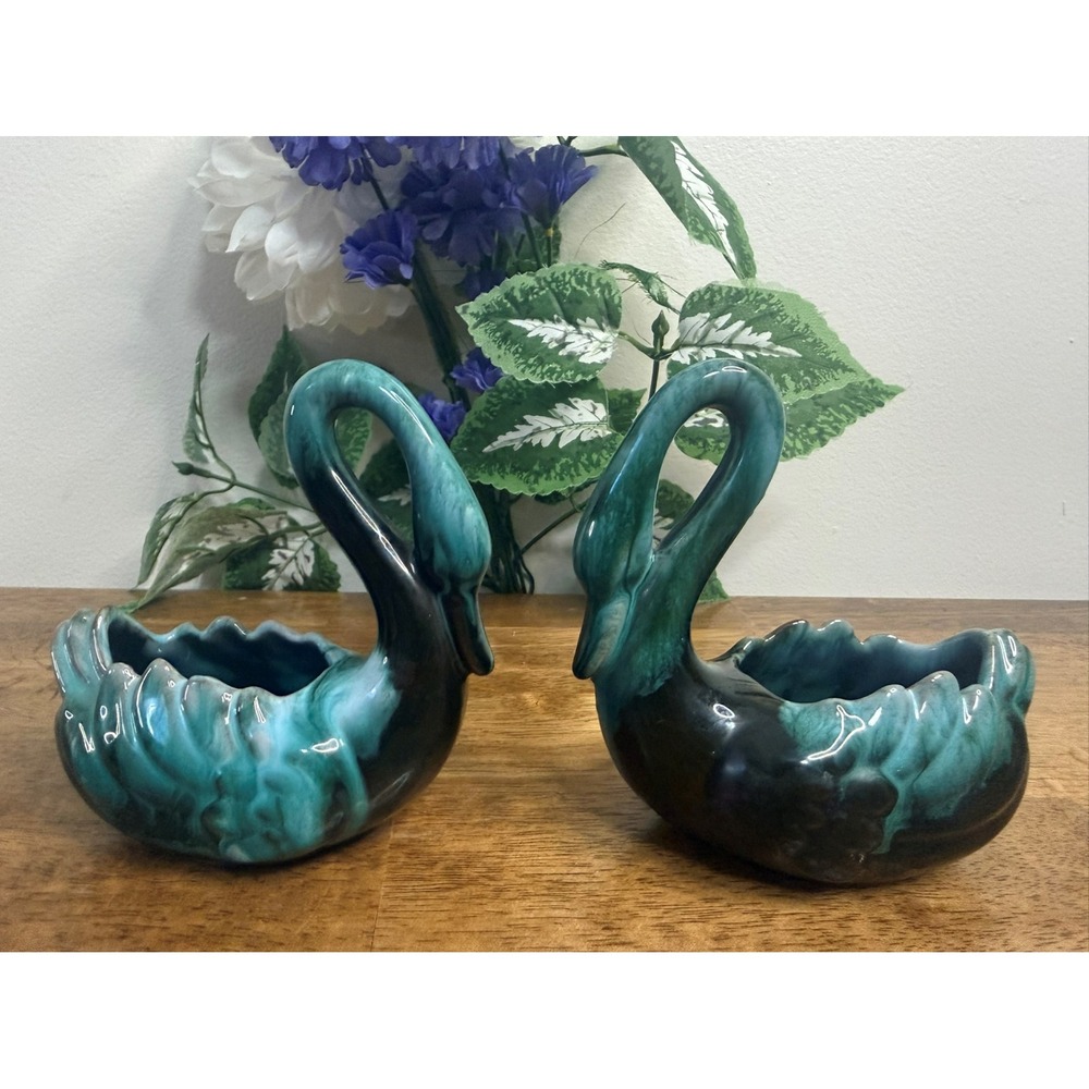 Vintage Blue Mountain Pottery Swan Planters Pair Canada Mid‎ Century Art Pottery